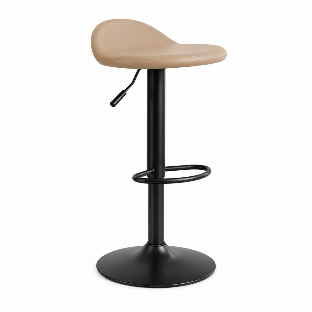 Tabouret de bar réglable beige en PU à dossier incurvé avec piètement rond en acier noir H 84-105 cm